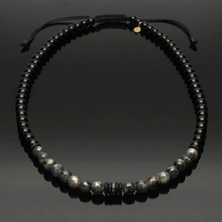Edelstein Makramee-Halskette mit schwarz rhodiniertem Rondell aus 585 Weißgold &amp; 16 schwarzen Diamanten, 585 Gelbgold, Larvikit &amp; Onyx in 6mm