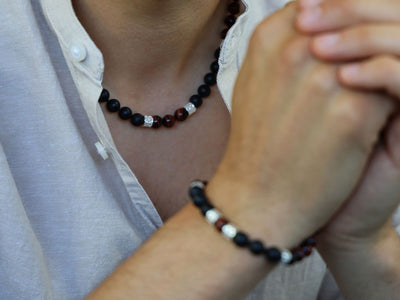 Halskette mit rotem Tigerauge, Onyx & 925 Silber in 8 mm