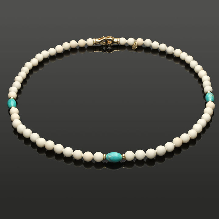 Halskette mit weißer Jade, Türkis und 585 Gelbgold in 6mm