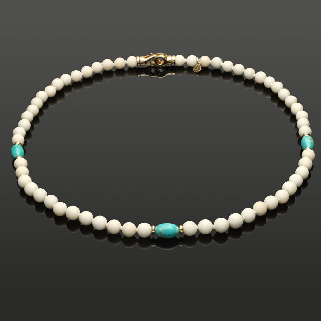 Halskette mit weißer Jade, Türkis und 585 Gelbgold in 6mm