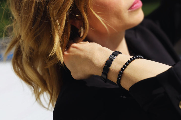 Edelstein-Armband mit 16 schwarzen Diamanten in schwarz rhodiniertem 585 Weißgold &amp; SkyBlock Onyx in 10mm