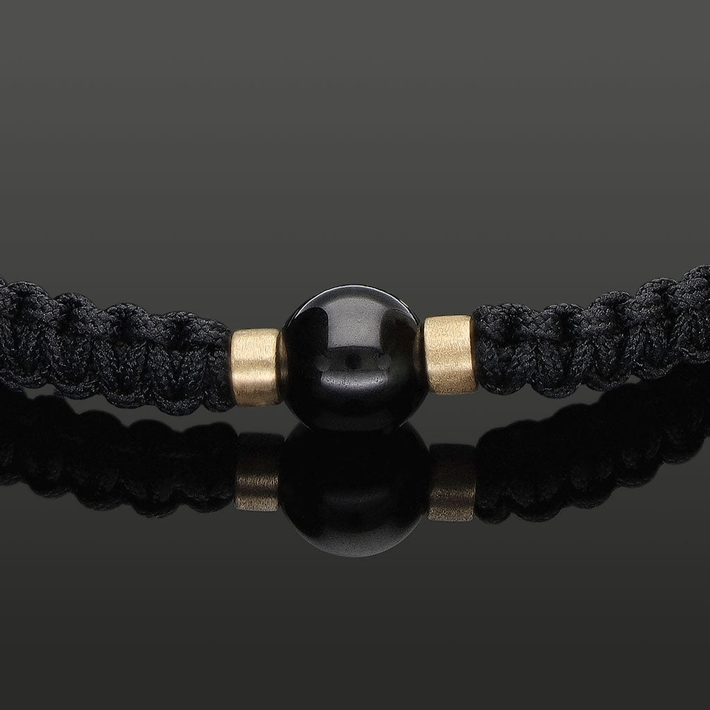 SkyLight Makramee-Armband mit schwarzem Saphir in 8mm, 585 Gelbgold & Perlseide-Knoten in 6mm