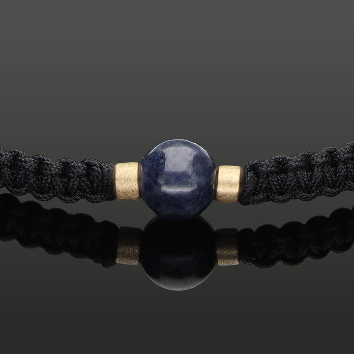SkyLight Makramee-Armband mit blauem Myanmar Saphir in 8mm, 585 Gelbgold &amp; Perlseide-Knoten in 6mm