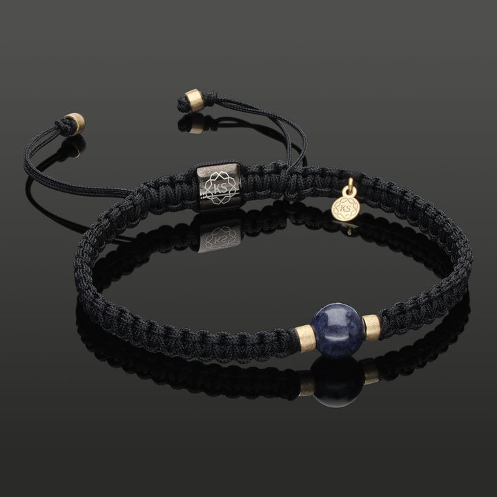 SkyLight Makramee-Armband mit blauem Myanmar Saphir in 8mm, 585 Gelbgold &amp; Perlseide-Knoten in 6mm