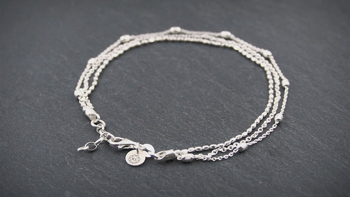 Damen Fußkette aus 925 Silber mit 3 Ketten &amp; ovalen Perlen