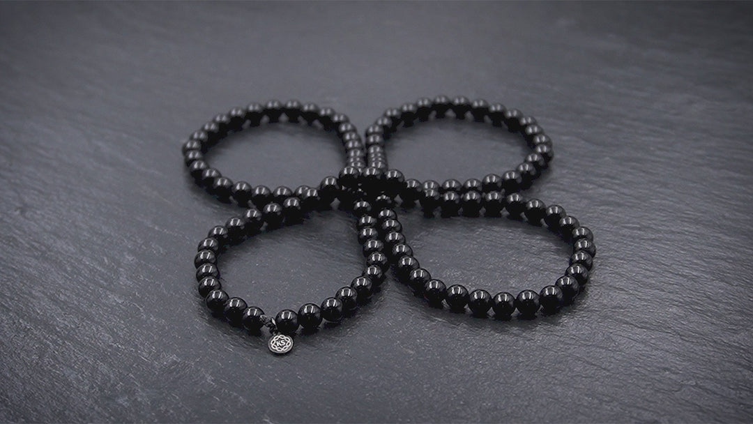 Perlenkette aus glänzendem Onyx