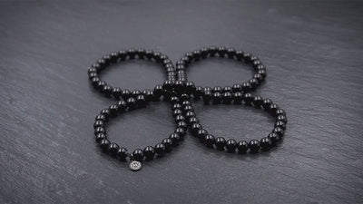 Perlenkette aus glänzendem Onyx